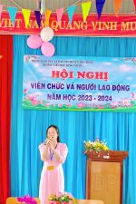 Tiết mục văn nghệ của cô Ngọc Yến