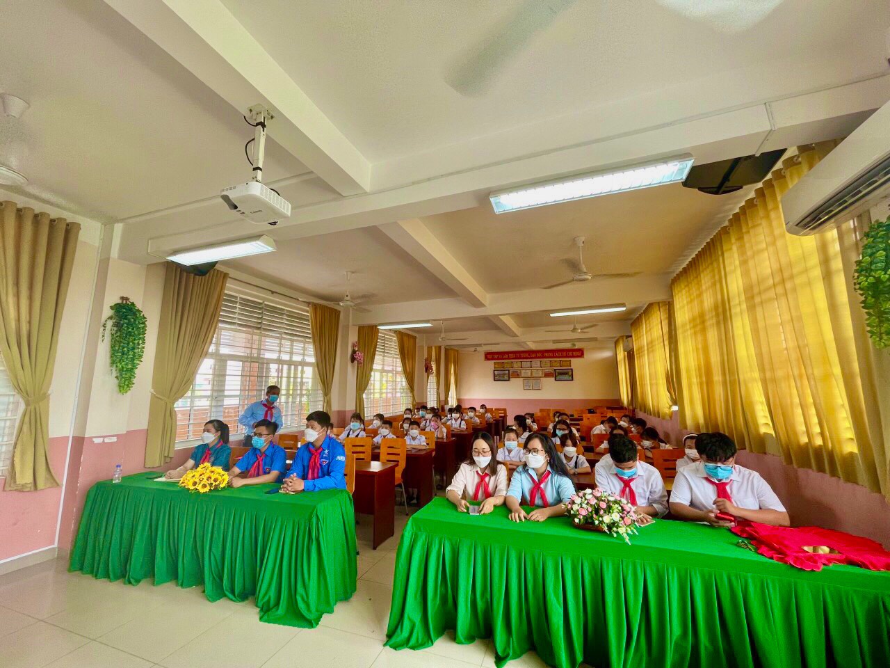 Ngày hội thiếu nhi vui khoẻ" và lễ kết nạp Đội cho nhi đồng khối lớp 3 trường TH Định Phước