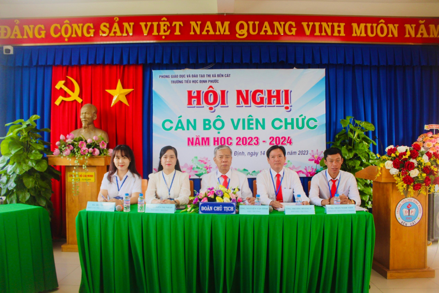HỘI NGHỊ CÁN BỘ VIÊN CHỨC TRƯỜNG TIỂU HỌC ĐỊNH PHƯỚC NĂM HỌC 2023-2024