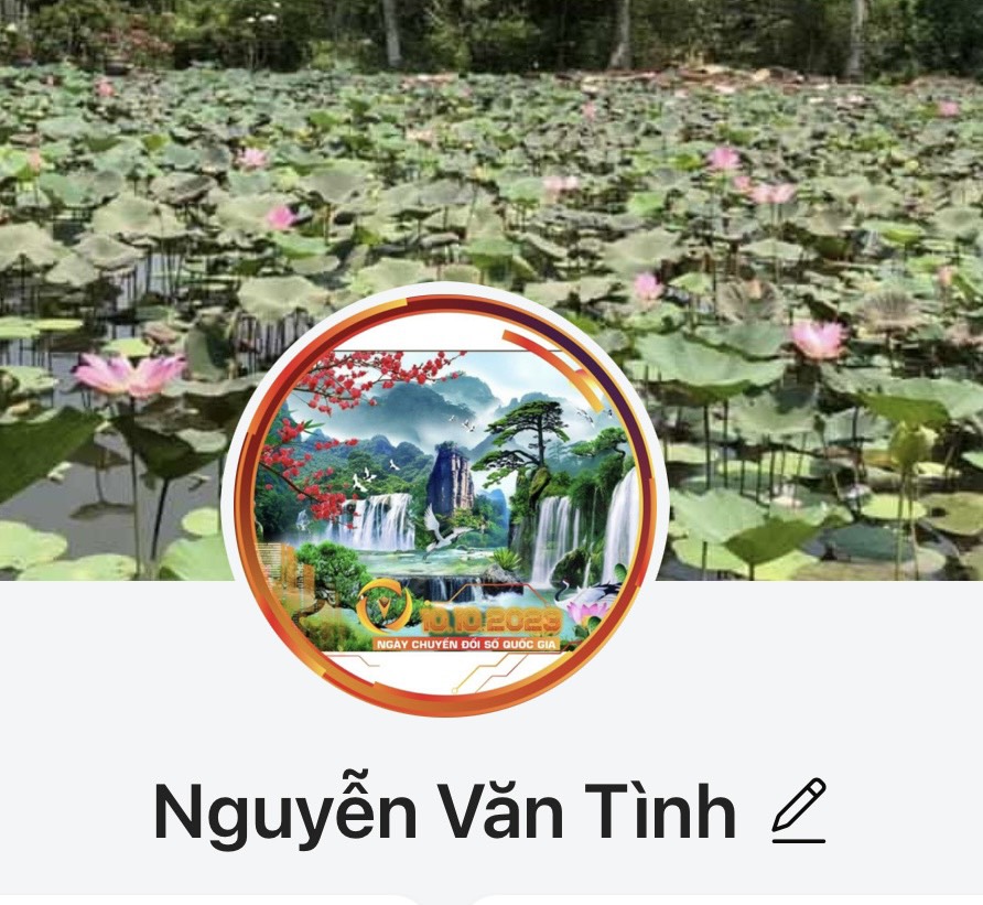 Công chức, viên chức, người lao động, cán bộ Công đoàn, đoàn viên Công đoàn Trường Tiểu học Định Phước hưởng ứng ngày "Chuyển đổi số Quốc gia năm 2023"