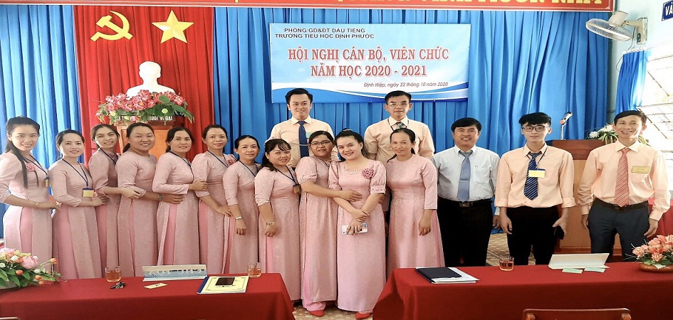 Hoi nghi CBVC 20-21